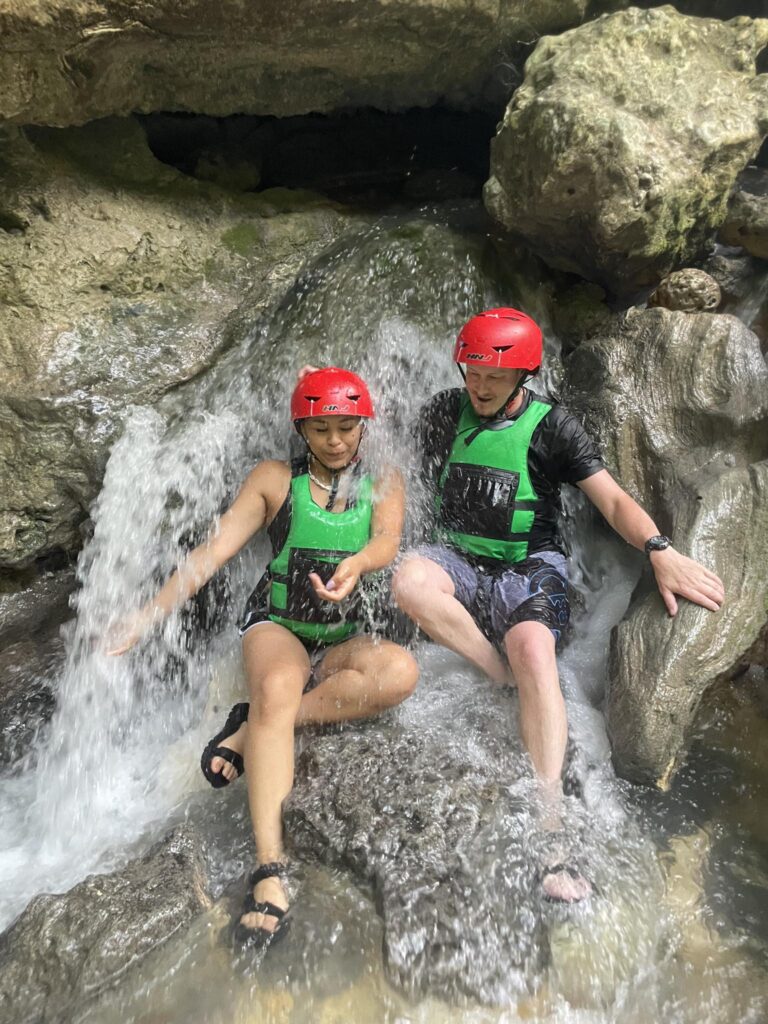 393953716_866054298125289_2199873878678318785_n